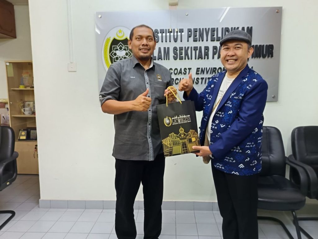 ESERI UniSZA (Rawa Aopa)