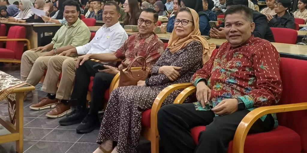 UGM (ISW)