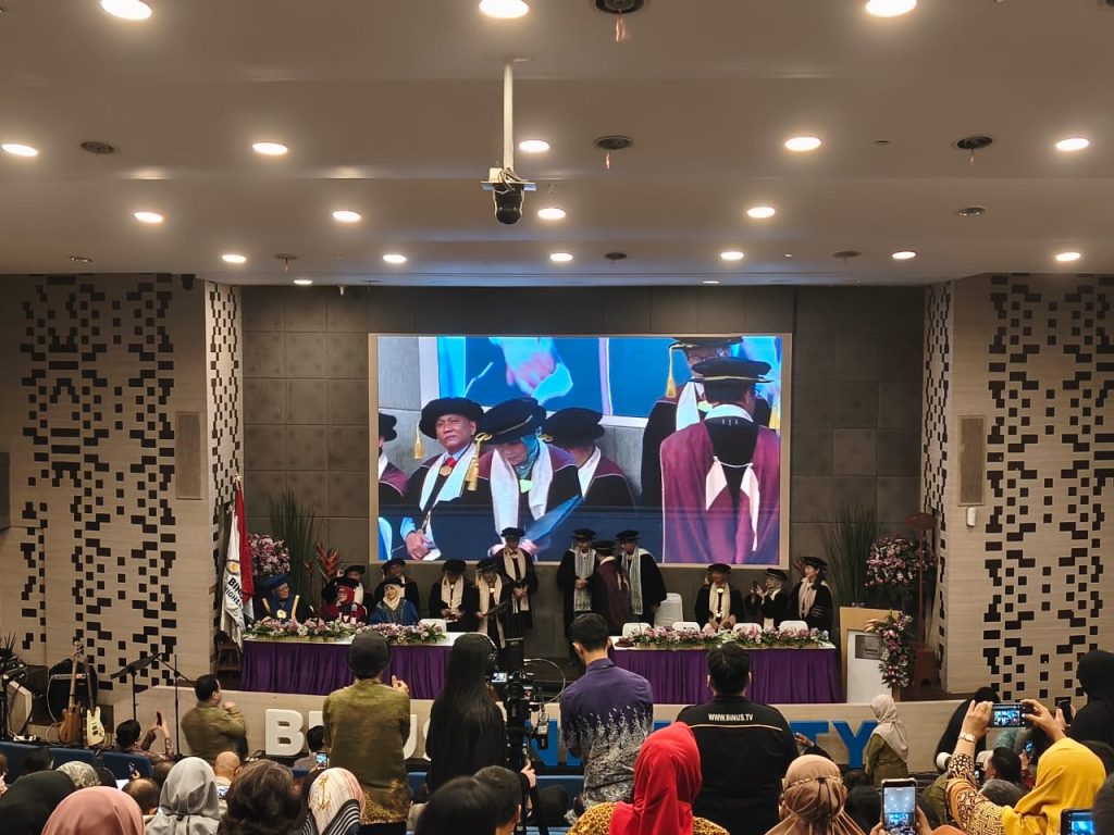 Pertahankan Kerjasama dengan Binus University, Pimpinan IAI Rawa Aopa Hadiri Pengukuhan Guru Besar