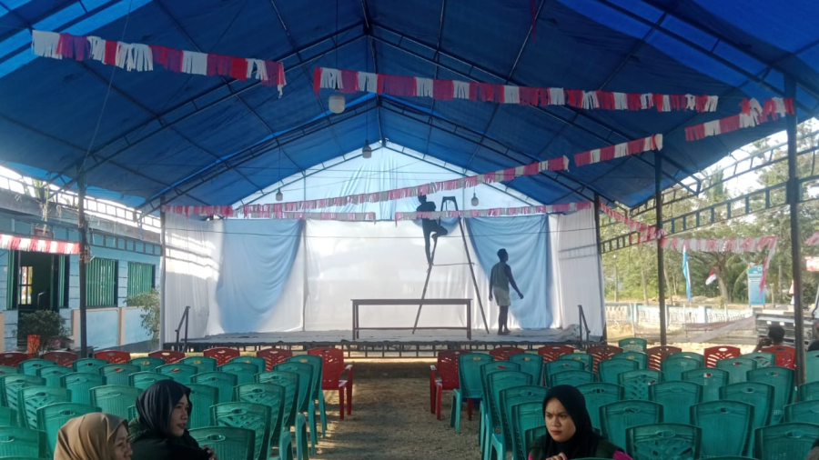 Dokumentasi mahasiswa kka posko 4 desa ahuhu