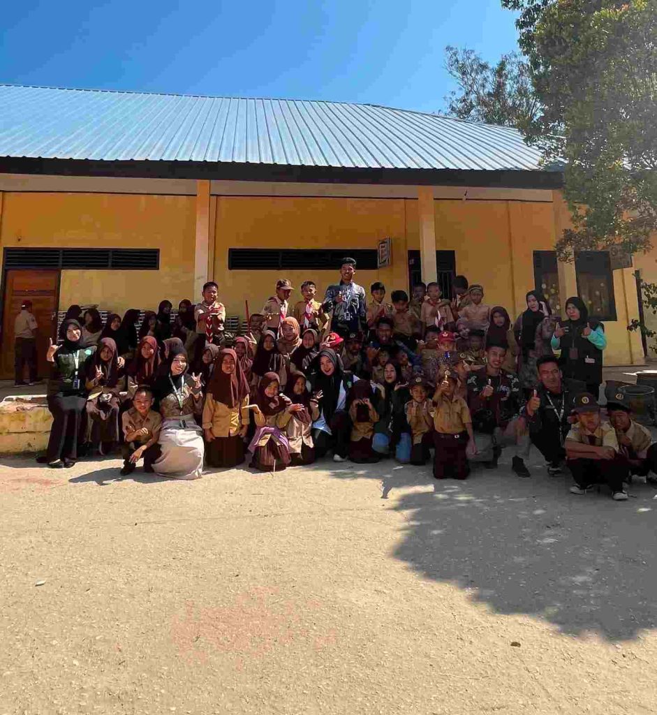 Kolaborasi Posko 1, 2, dan 3 Kuliah Kerja Amaliah Mengajar Di  SD Negeri 6 Andoolo.