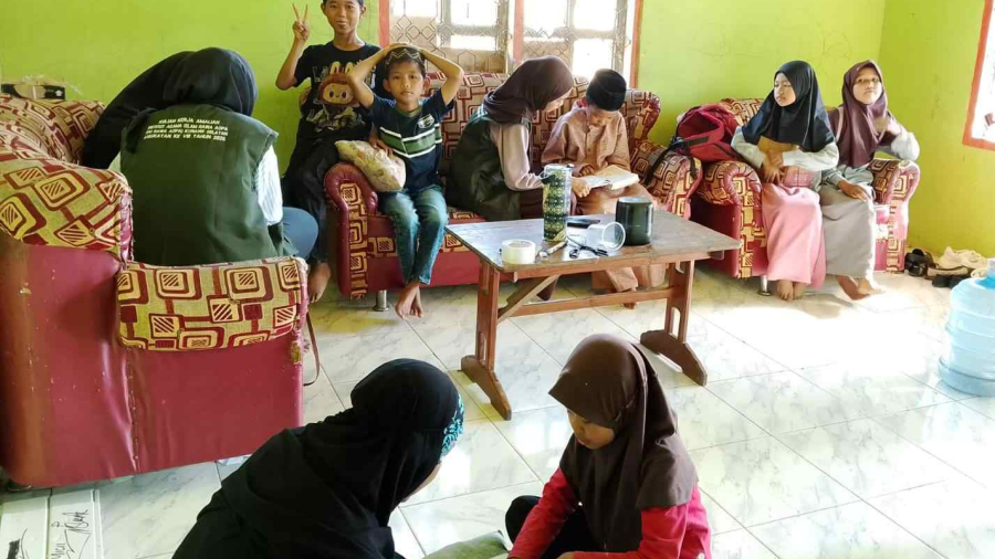 Menanam Cinta Al-Qur'an Sejak Dini bersama Mahasiswa KKA