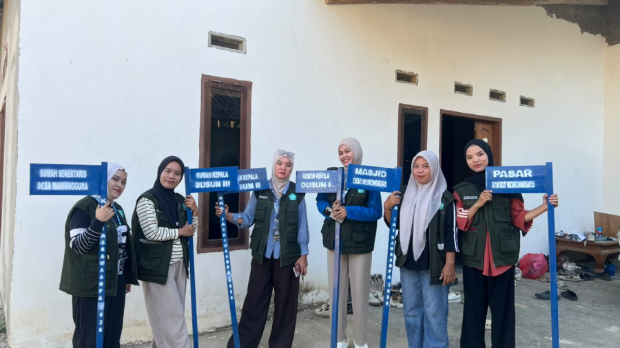 Posko 5 KKA, Pemasangan Plang Desa Wawonggura