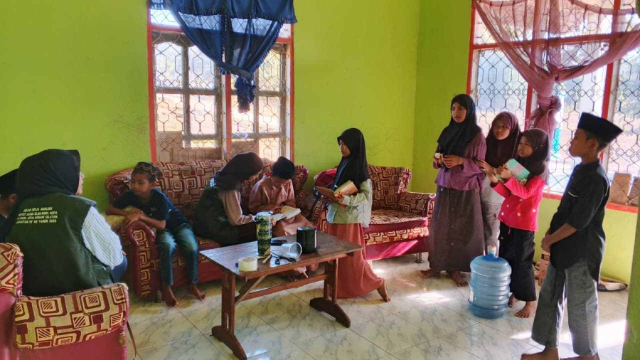 Bagi Tugas di Masa Porseni, KKA Posko 3 Sukses Hidupkan Suasana Mengaji di Posko
