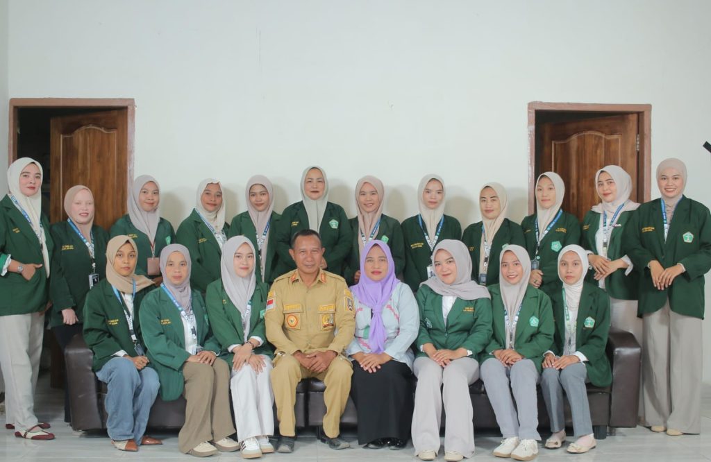 Posko 5 KKA, Foto Bersama Bapak Dan Ibu Desa Wawonggura