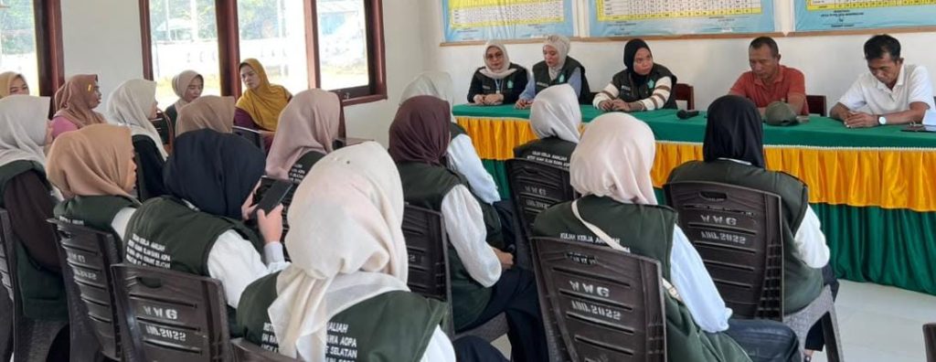 Membangun Kolaborasi, Mahasiswa KKA dan Aparat Desa Wawonggura Adakan Pertemuan Awal