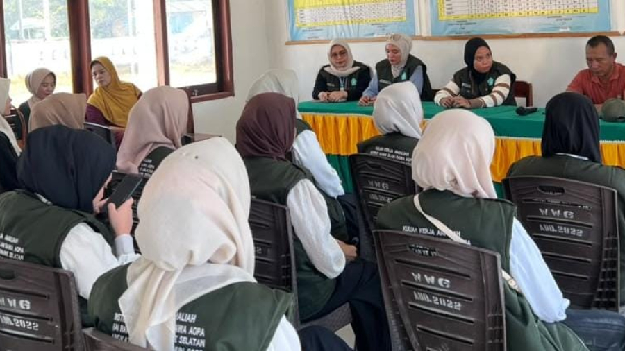 Membangun Kolaborasi, Mahasiswa KKA dan Aparat Desa Wawonggura Adakan Pertemuan Awal